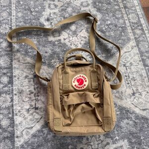 Fjallraven Kanken Sling Clay used twice